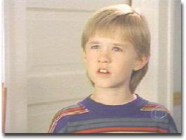 Haley Joel Osment - American blonde kid boy actor