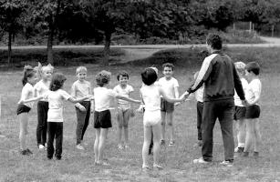physical education lesson(boys&girls)(photo)