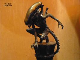 Alien Big Chap Statue