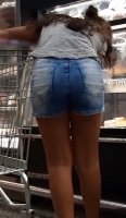Candid 12yo Girl In Supermarket